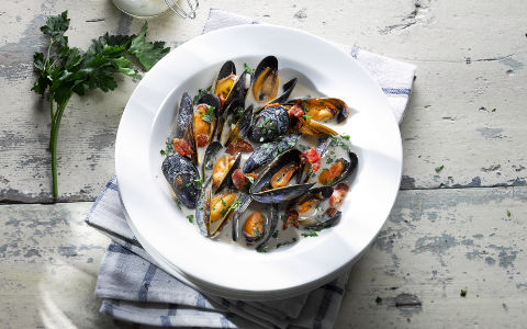 Cider Braised Mussels with Bacon and Crème Fraîche