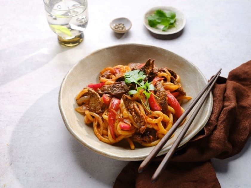 Korean Flavoured Beef Stir-fry with Noodles 