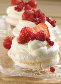 Meringues with Summer Fruits