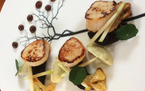 Neven's Seared Scallops with Black Pudding and Cauliflower Purée