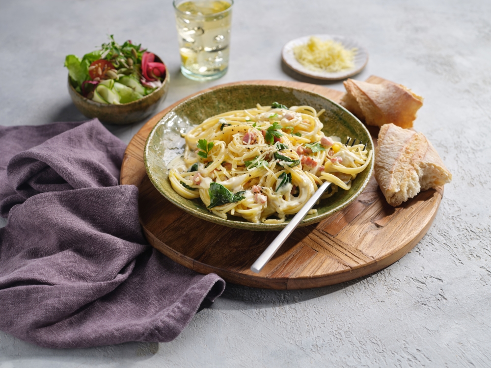 Creamy Bacon and Spinach Pasta